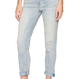 Levi’s Signature Boyfriend Jeans
